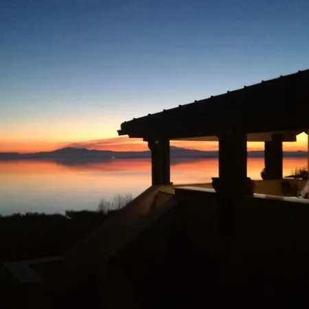 Bed & Breakfast Torre Del Lago Trasimeno *