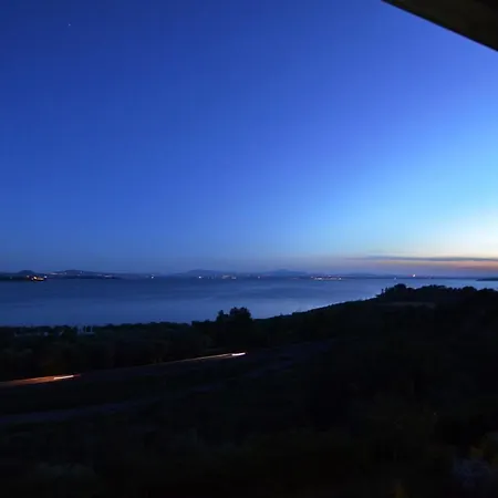 Torre Del Lago Trasimeno Bed & Breakfast