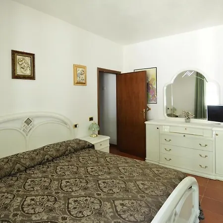 Torre Del Lago Trasimeno Bed & Breakfast
